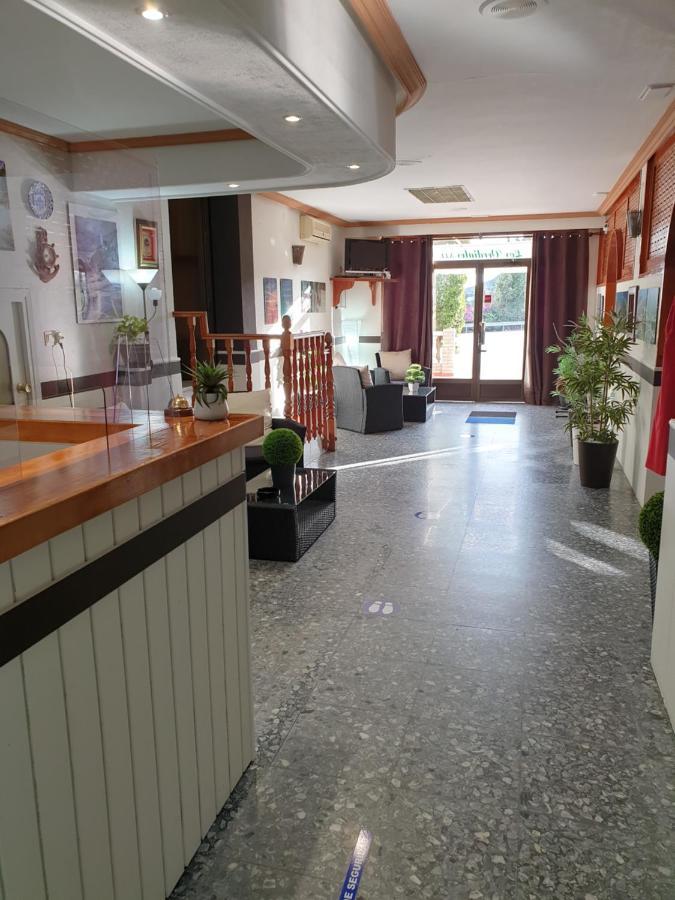 Pension Los Verdiales Ла Херадура Екстериор снимка